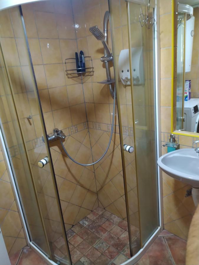 Lenilenii Bungalow Jajce Exteriör bild